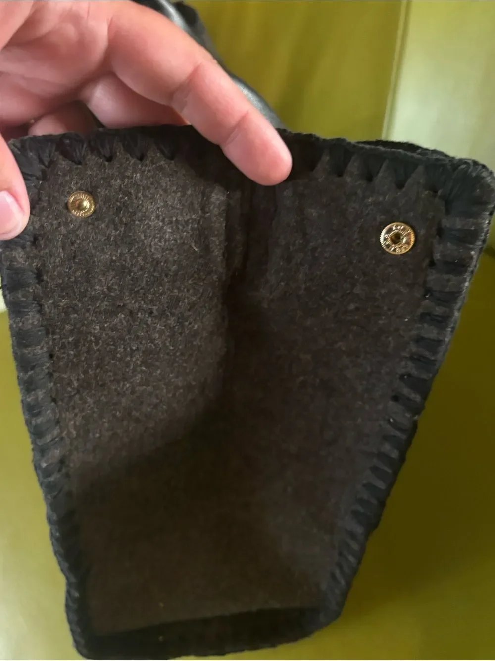 Tory Burch Ella Stitched Mini Tote – Charcoal Wool Felt